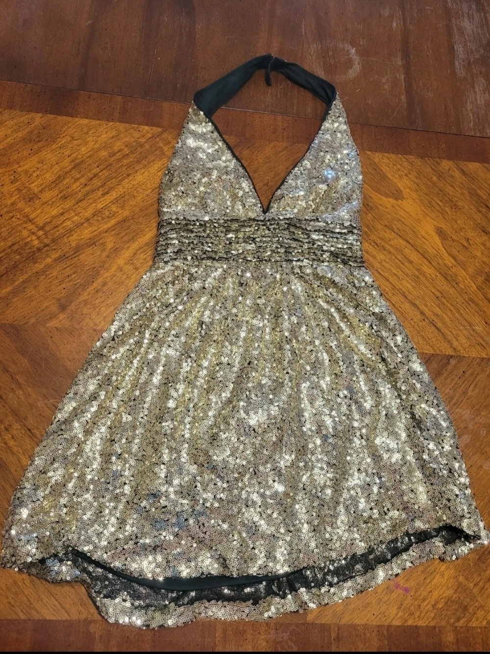 Sequin Halter Party Dress in Gold
